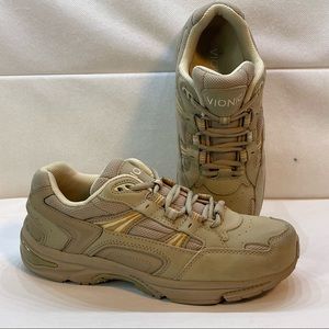 Vionic Walker Walking Athletic Shoes Taupe. Women’s Size 7.5